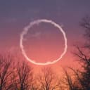 Silky Circles Fade