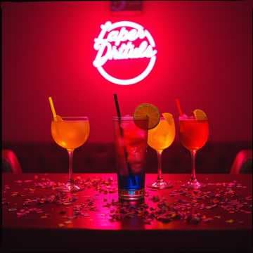 Hoch die Hände – Wochenende!